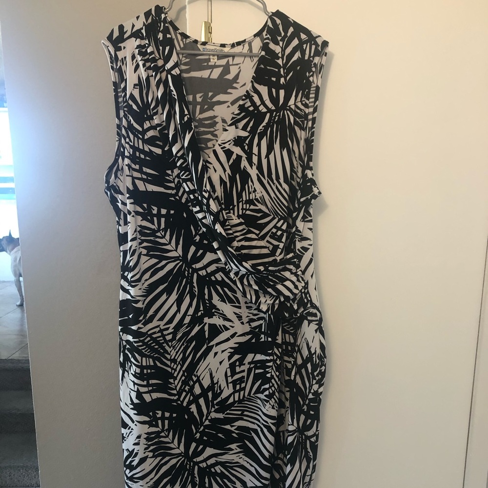 Travel Smith 2XL plus size black/white dress